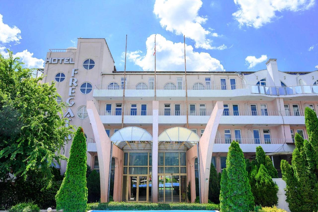 Hotel Fregata 克兰内沃 外观 照片